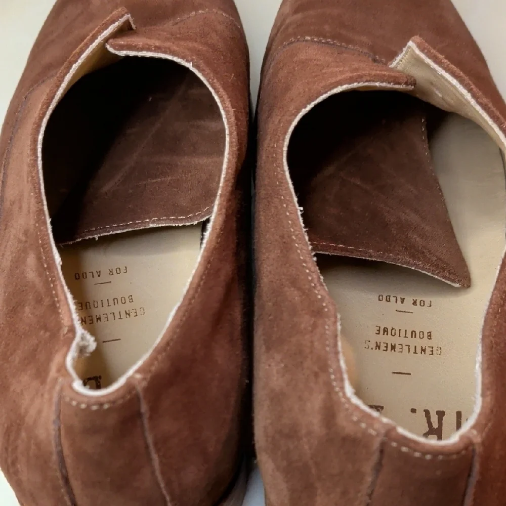 Brown Suede Derby Style Shoes